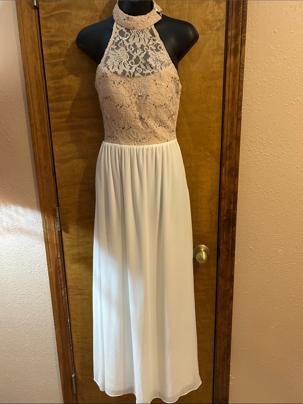 Speechless Lace Halter Maxi Dress in Blush and Ivory NWOT